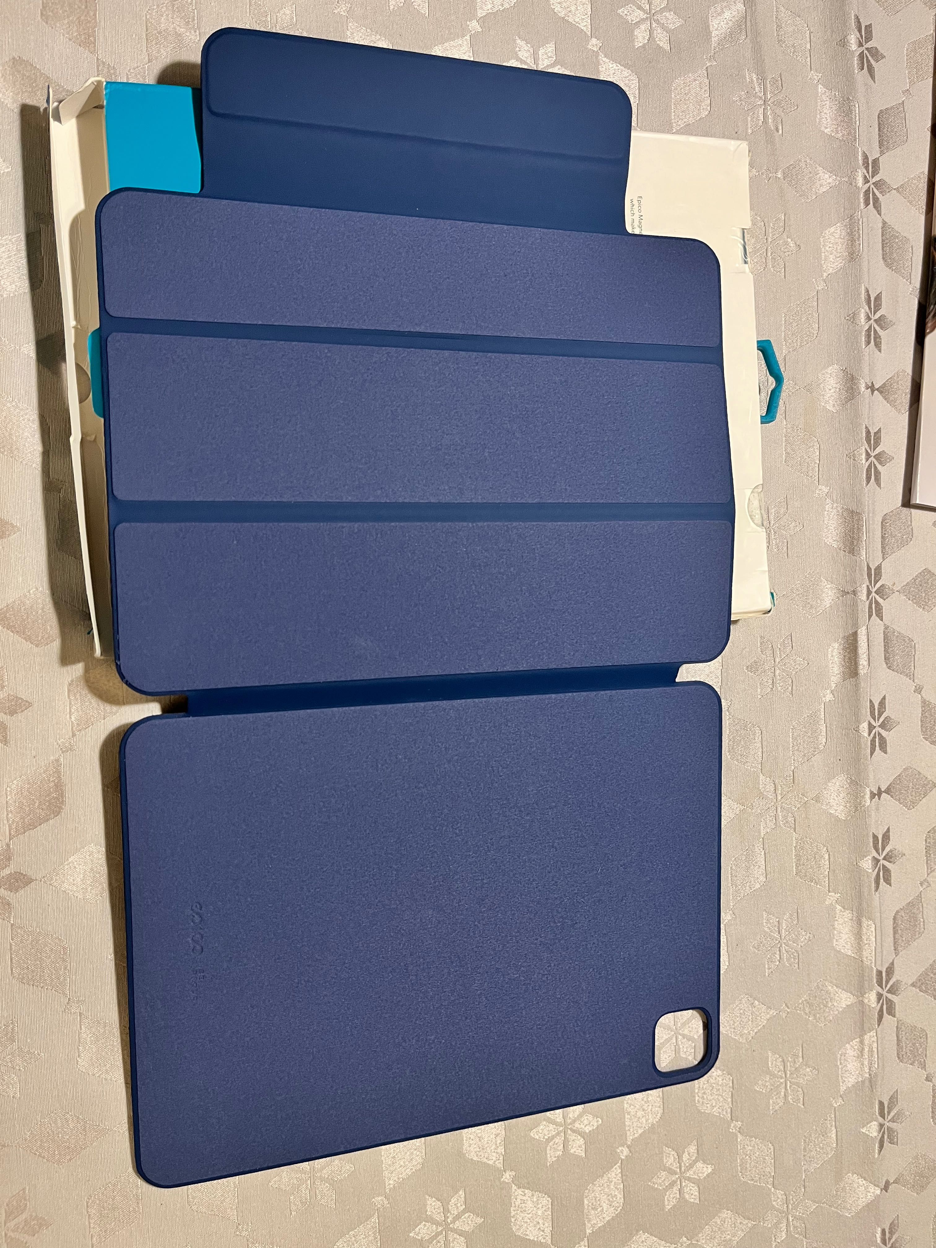 Etui do tabletu Apple iPad Pro 11 , Air 10.9 Epico Magnetic flip case