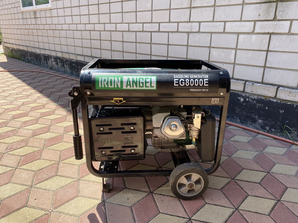 Генератор бензиновий Iron Angel EG 8000E