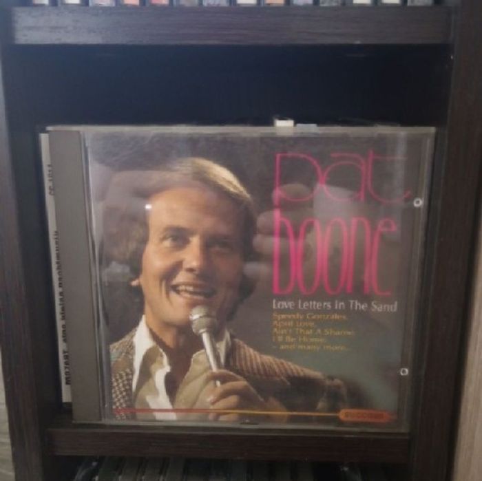 CD Pat Boone Love letters in the sand