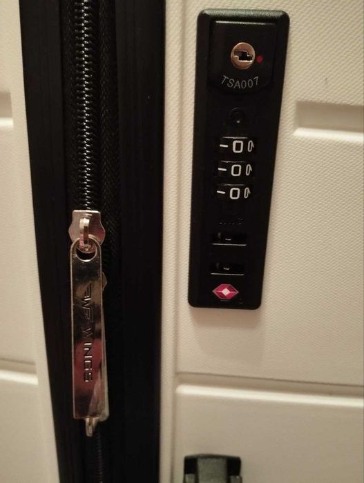 Чемодан WINGS pp 05 полипропилен , Poland