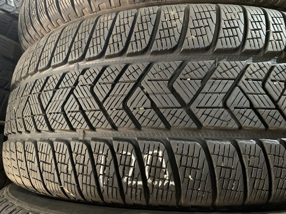 205/55 R17 Pirelli Sottozero 3 шини б/в зима КОМПЛЕКТ , пара