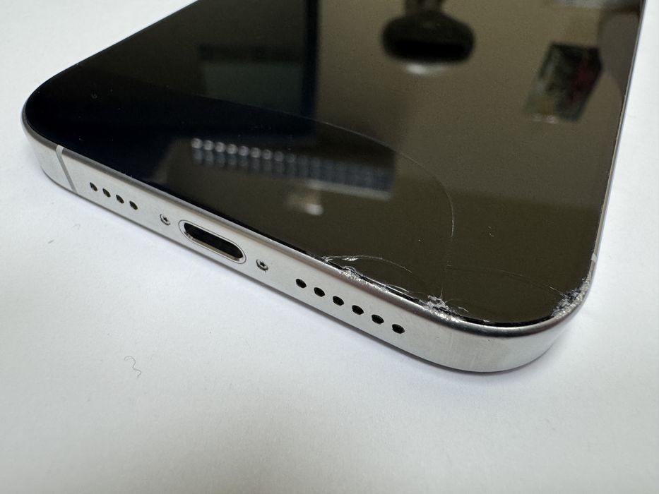 Apple iPhone 16 Pro Max 256gb e-sim White Titanium