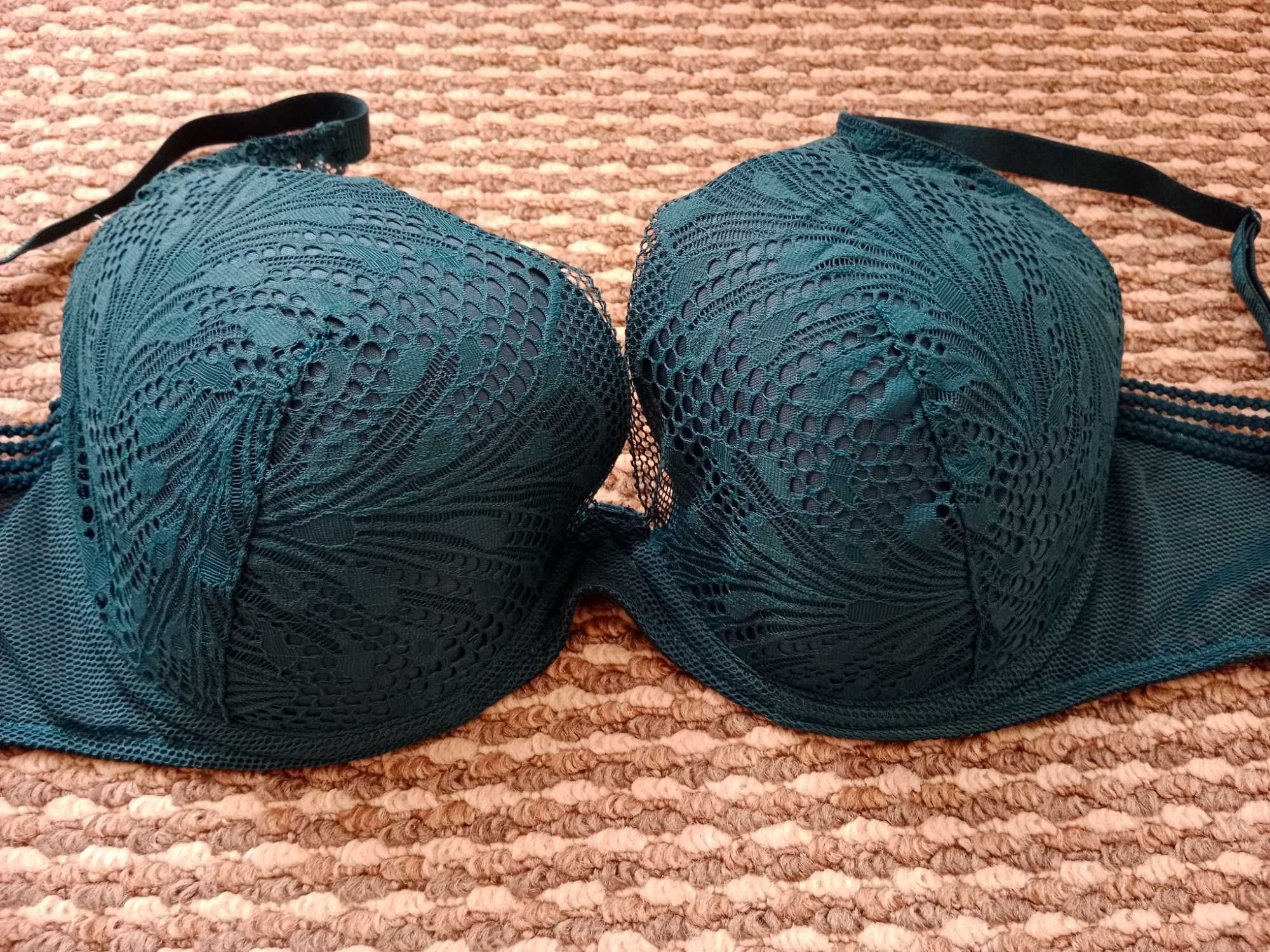 Passionata by Chantelle 70G biustonosz z fiszbiną