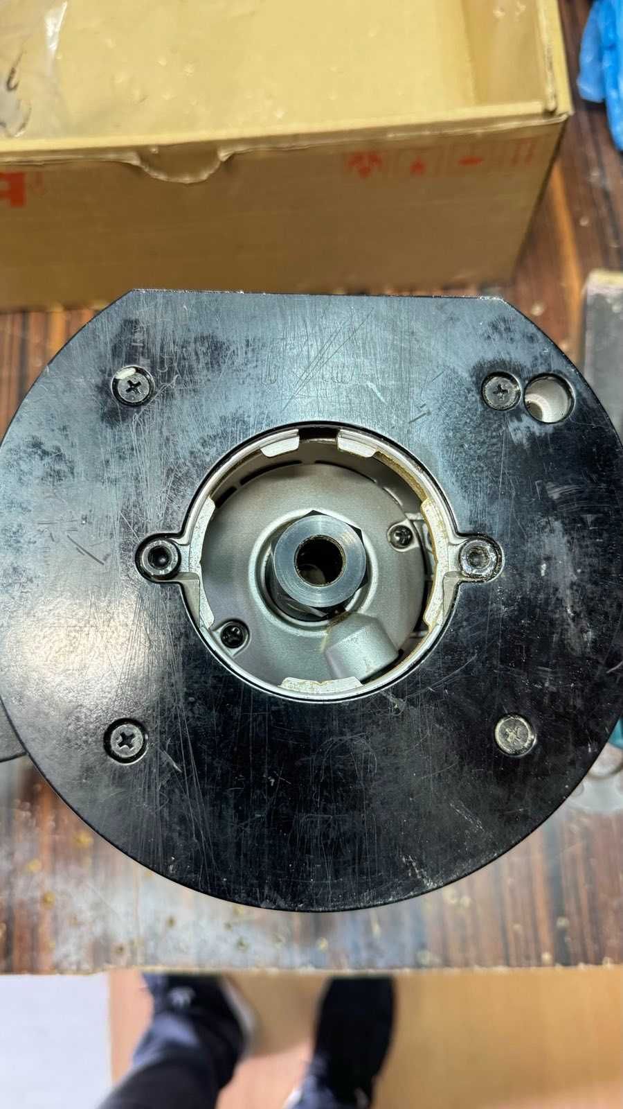 Фрезер Makita RP2303FC