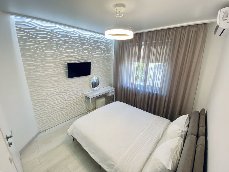 Трикімнатна квартира подобово SKY HOUSE. Безключовий доступ!