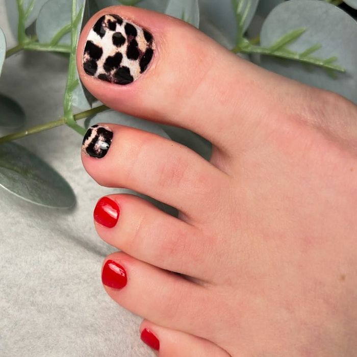 Stanowisko manicure/pedicure/inne zabiegi do wynajęcia. W cenie media.