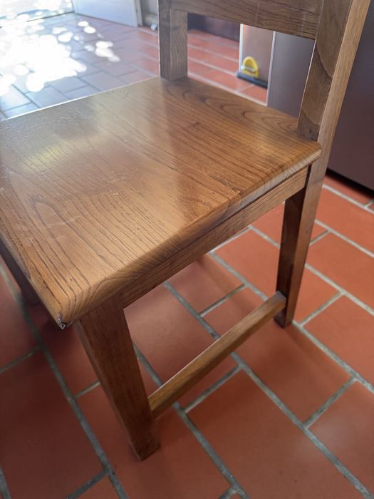 Mesa de jantar Granito (2m x 1m) com 4 cadeiras