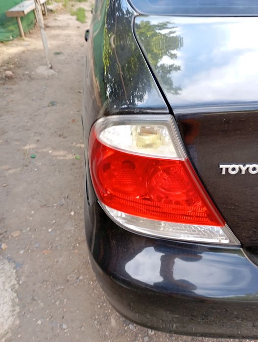 Toyota      camry