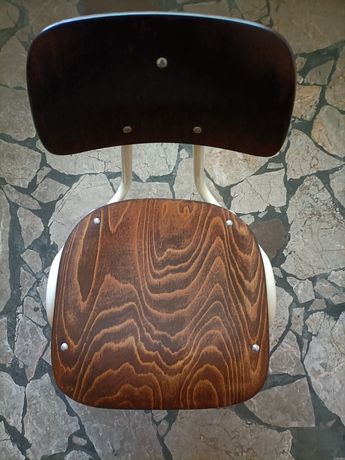 Krzesła design do gastronomii