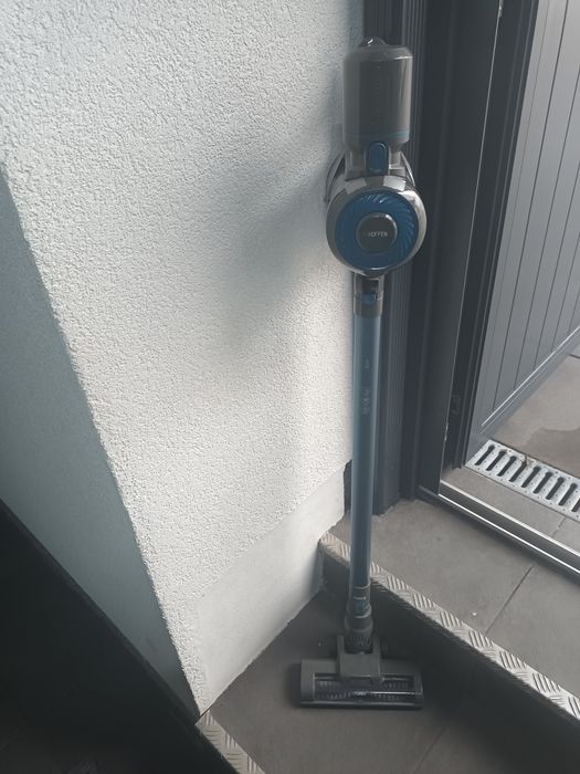 Aspirador de pé com bateria