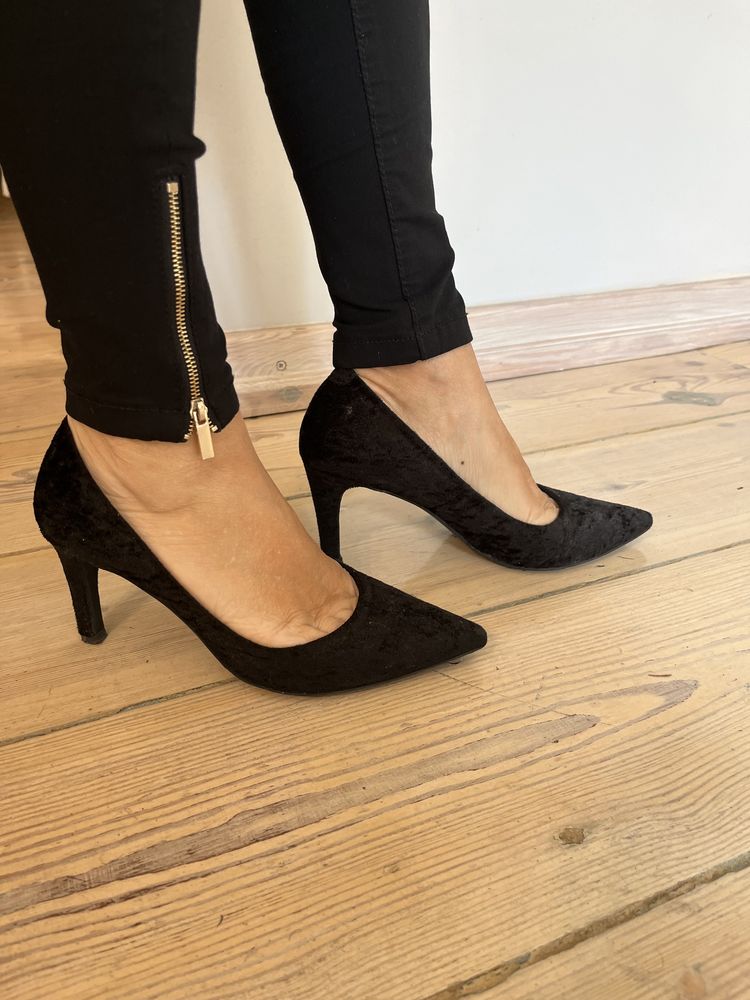 Buty czarne na obcasie obcasy 37 Perlato