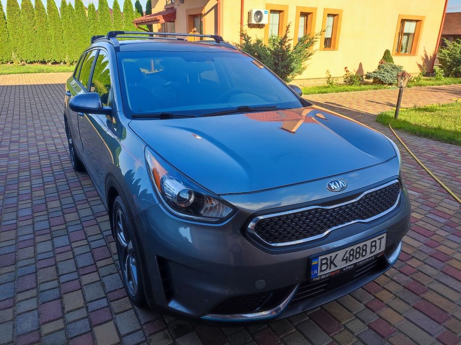 Продам авто Kia Niro 2017 р.в, 1,6 гібрид 149 тис.км., клімат.