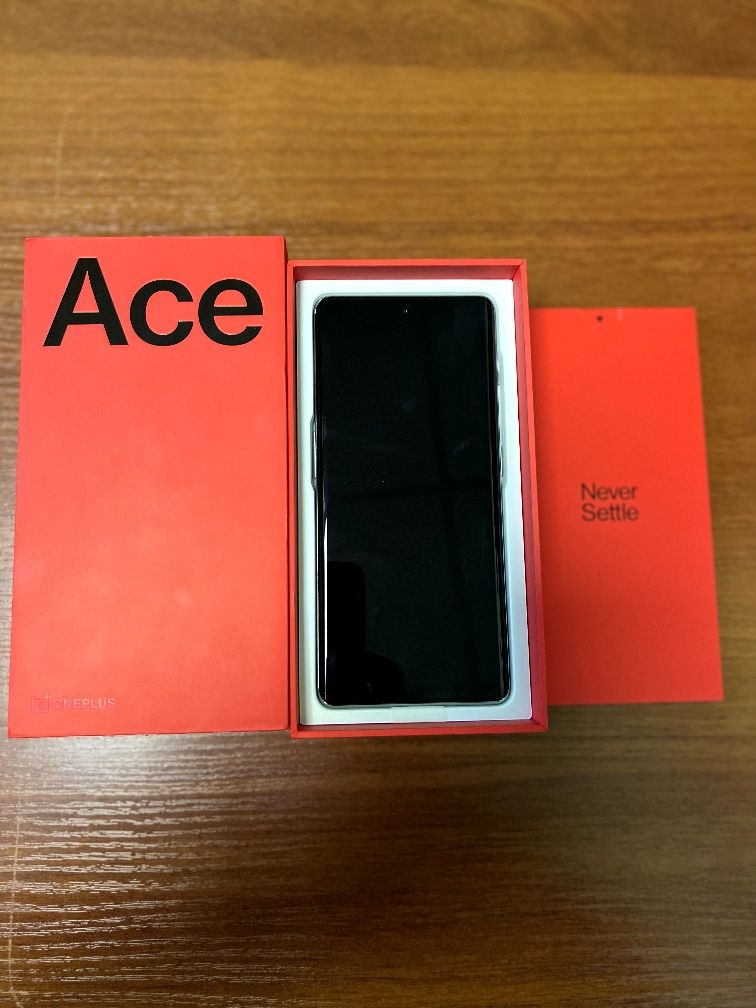 Мобільний телефон новий One Plus Ace2 12+256