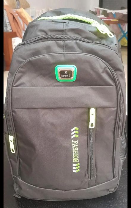 Чёрный рюкзак новый