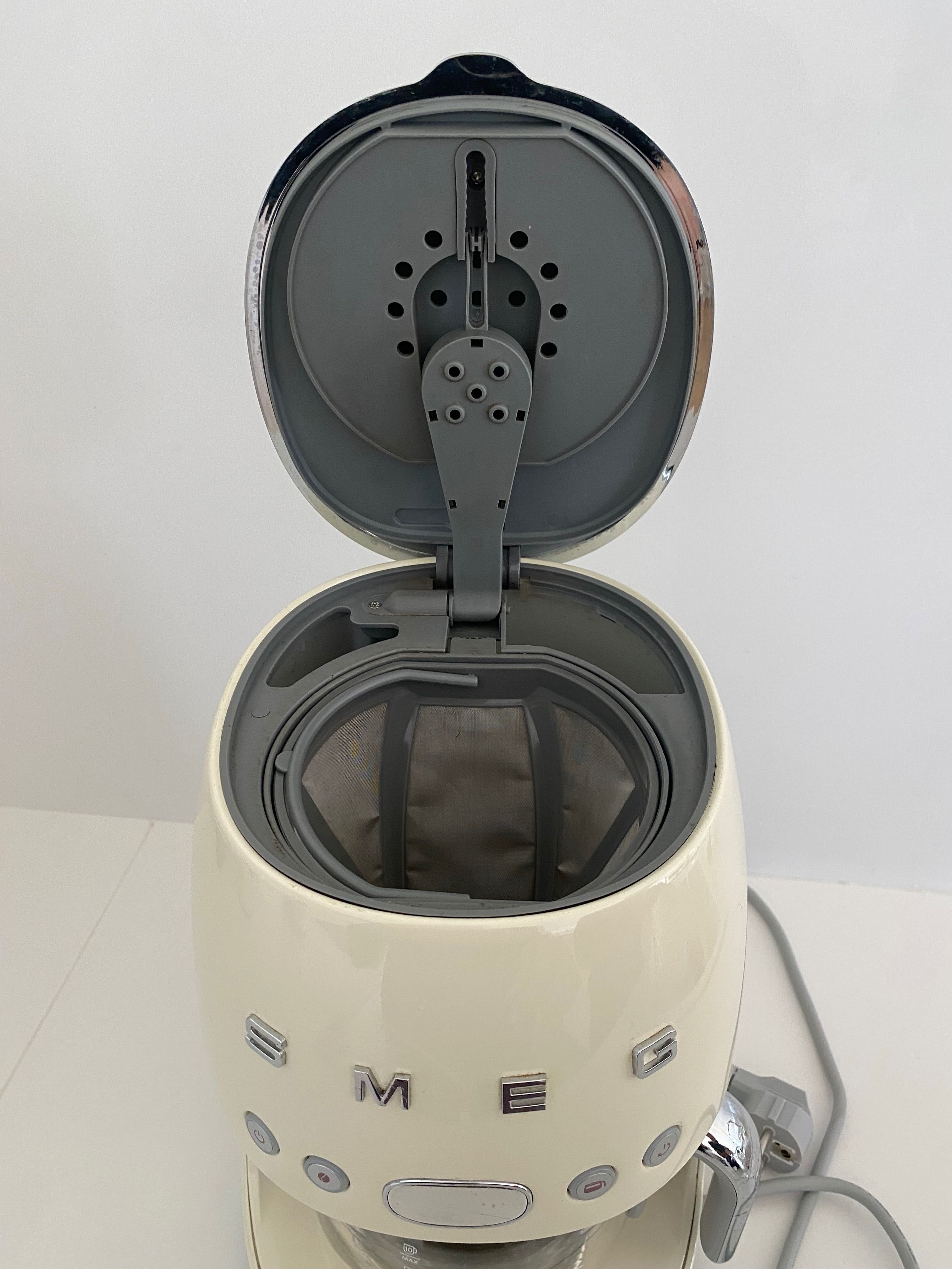 Máquina de café Smeg - como nova