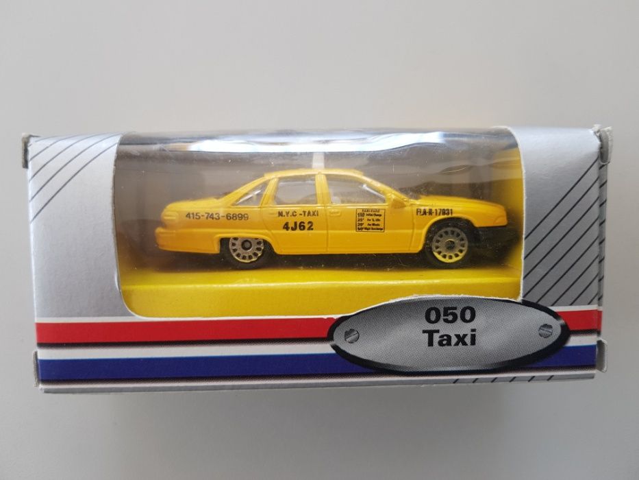Taxi da marca Edocar