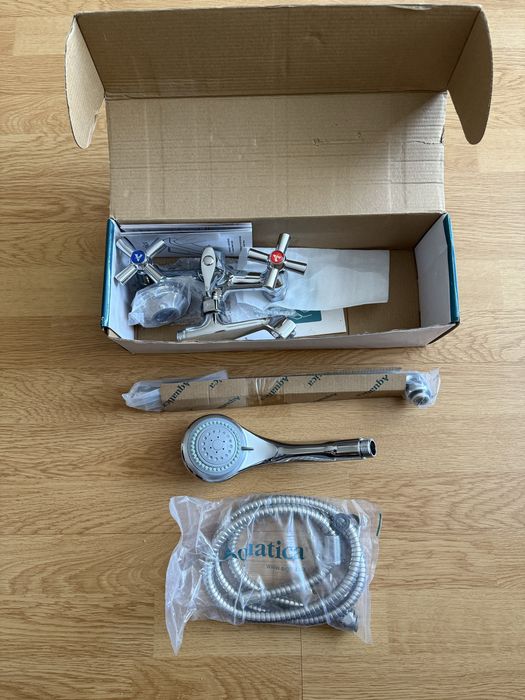 Змішувач у ванну Aquatica