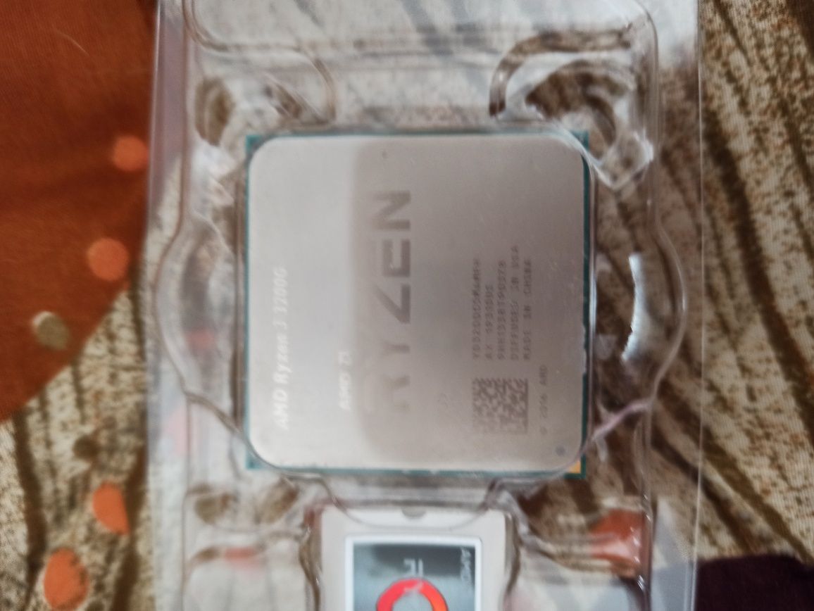 Ryzen 3 3200 g usado com cooler