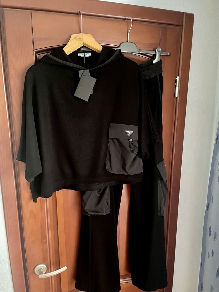 Костюм PRADA m s