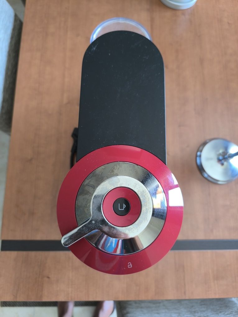 Máquina Nespresso vertuo
