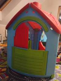 Zamek dla dzieci, duży z drzwiami i oknem