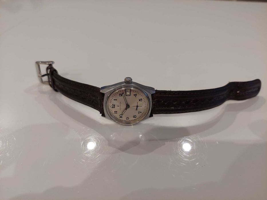 szwajcarski zegarek VECTRON