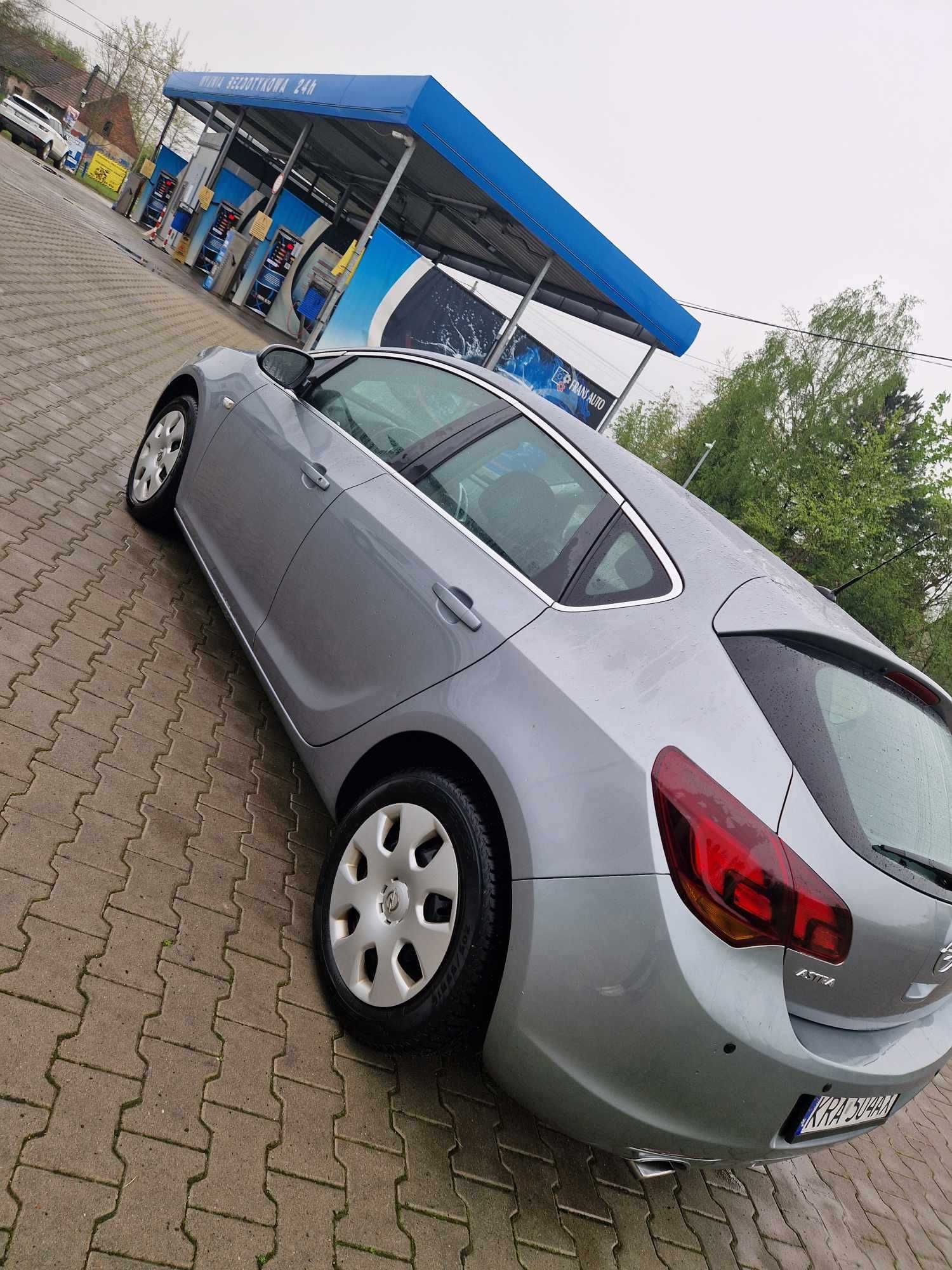 Opel Astra J 1.4 turbo