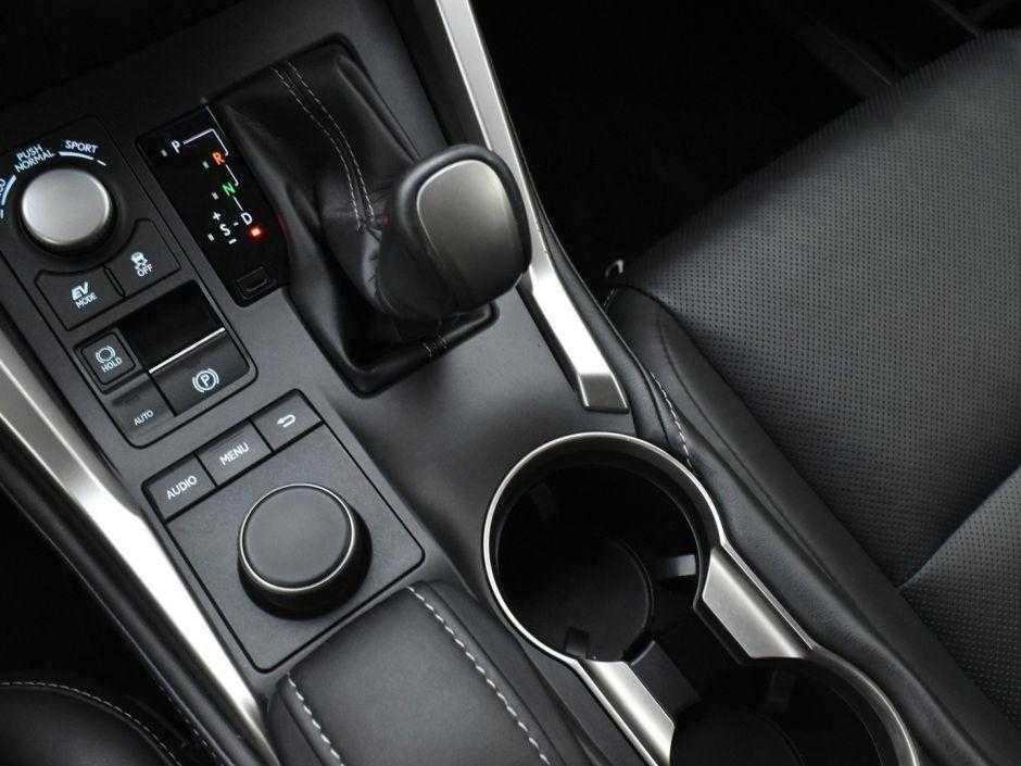 Lexus NX 300h Luxury Line - Apple Carplay - 2017