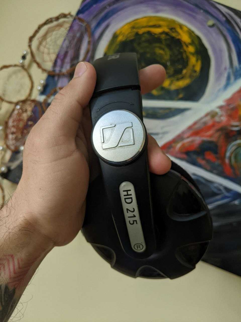 Sennheiser HD 215: студійні навушники в гарному стані