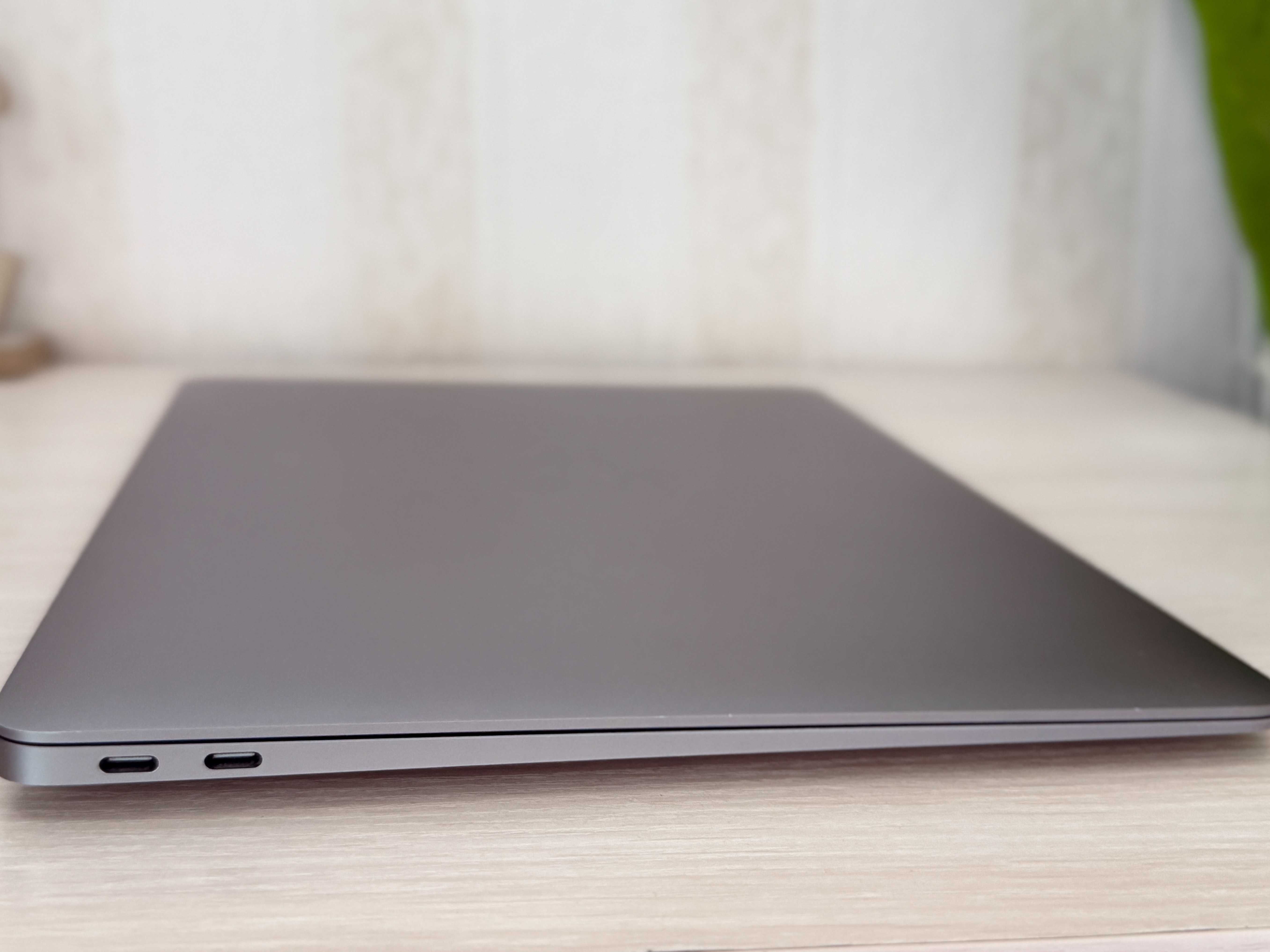 Macbook Air M1 2020 (RAM 16 GB, SSD 512 GB), Space Gray