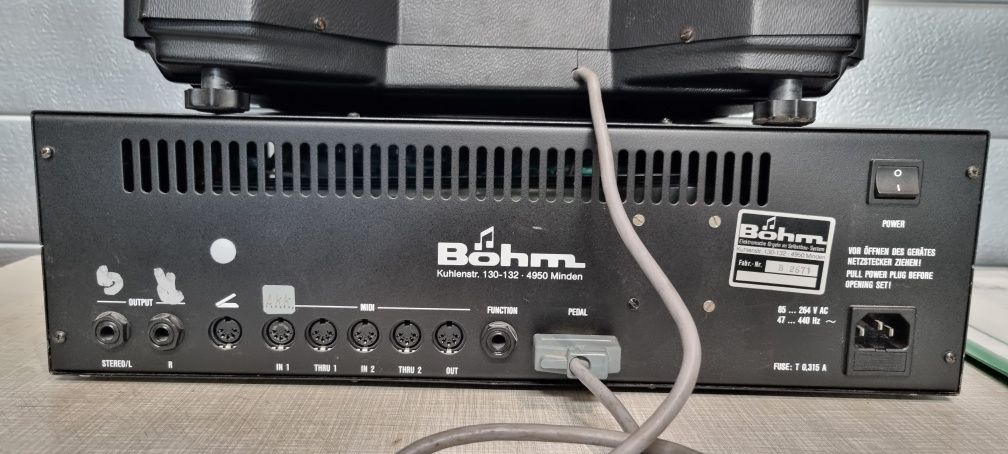 Bohm BORHM MD-520 + syntezator