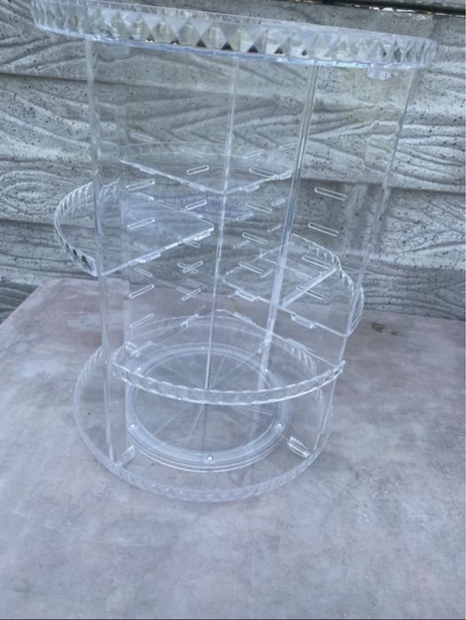 Obrotowy organizer na kosmetyki