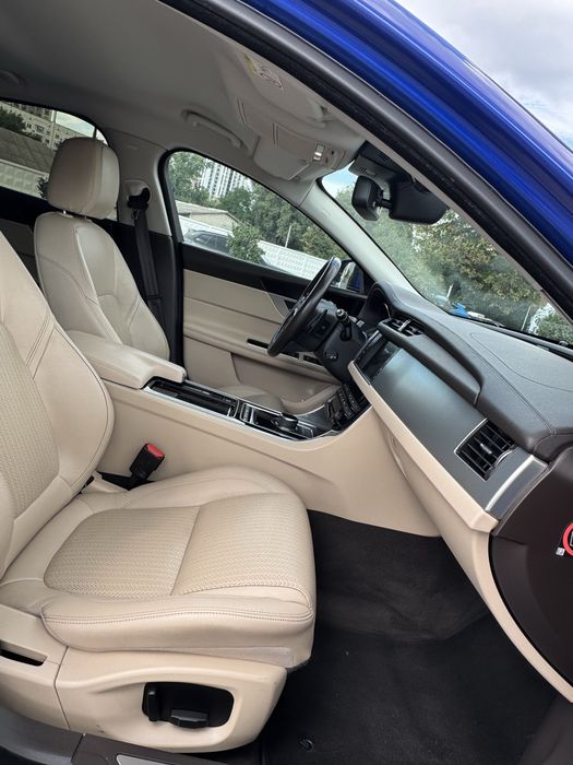 JAGUAR XF 2016р.в. Офіційна 2.0d ,Один власник з салона