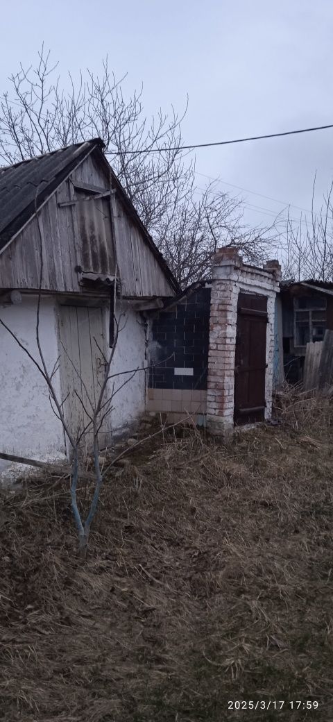 Будинок смтМаньківка Уманський,(0.5 га) загальна площа земельної ділян