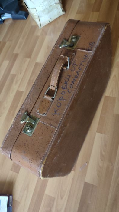 Чемодан дорожна сумка  валіза кожа легкий большой