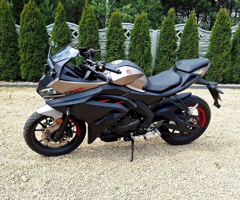 Motobi dl strada 125 sport titanium