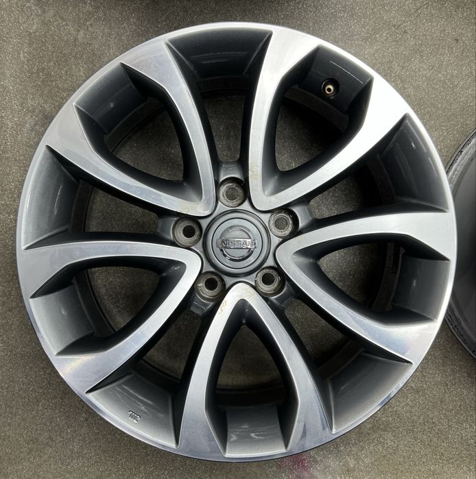 Диски R17 5 114.3 et47 J7 Оригінал Nissan Juke x-trail qashqai ніссан