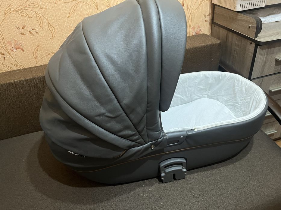 Дитяча коляска Roan Bass Soft 2 в 1