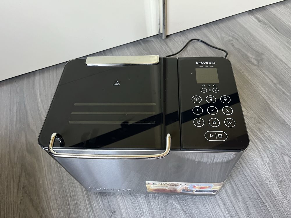 Хлібопічка KENWOOD BM 450