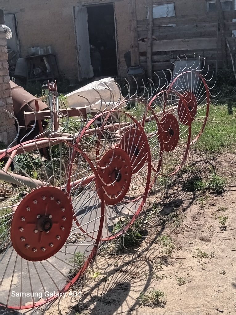 Трактор т40 косілка граблі прицеп лафет