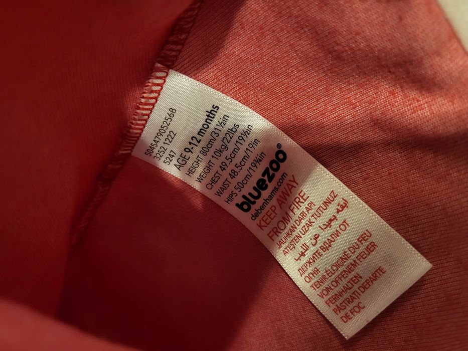 Strój Św. Mikołaja rampers z czapką r. 80