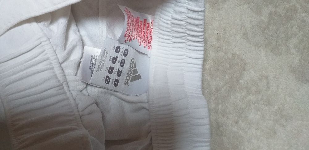 Krótkie spodenki 164cm