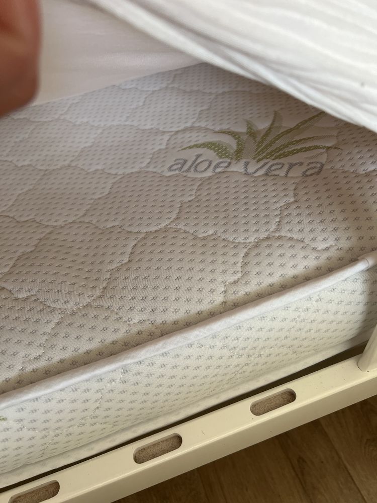 Ліжечко Верес Монако (120x60 см) + люлька 80х60см капучіно-білий + мат