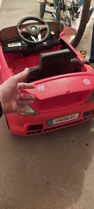 Samochód elektryczny dla dziecka na pilota