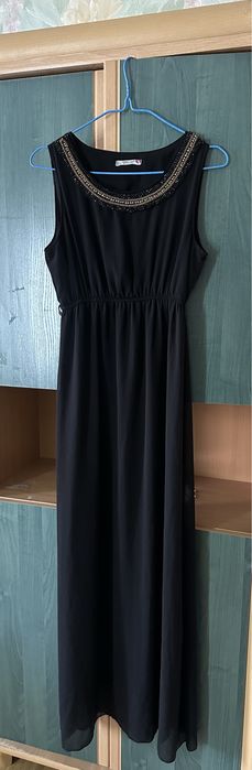 Продам вечернее черное платье,трикотаж,прямое ,макси цена 850грн.