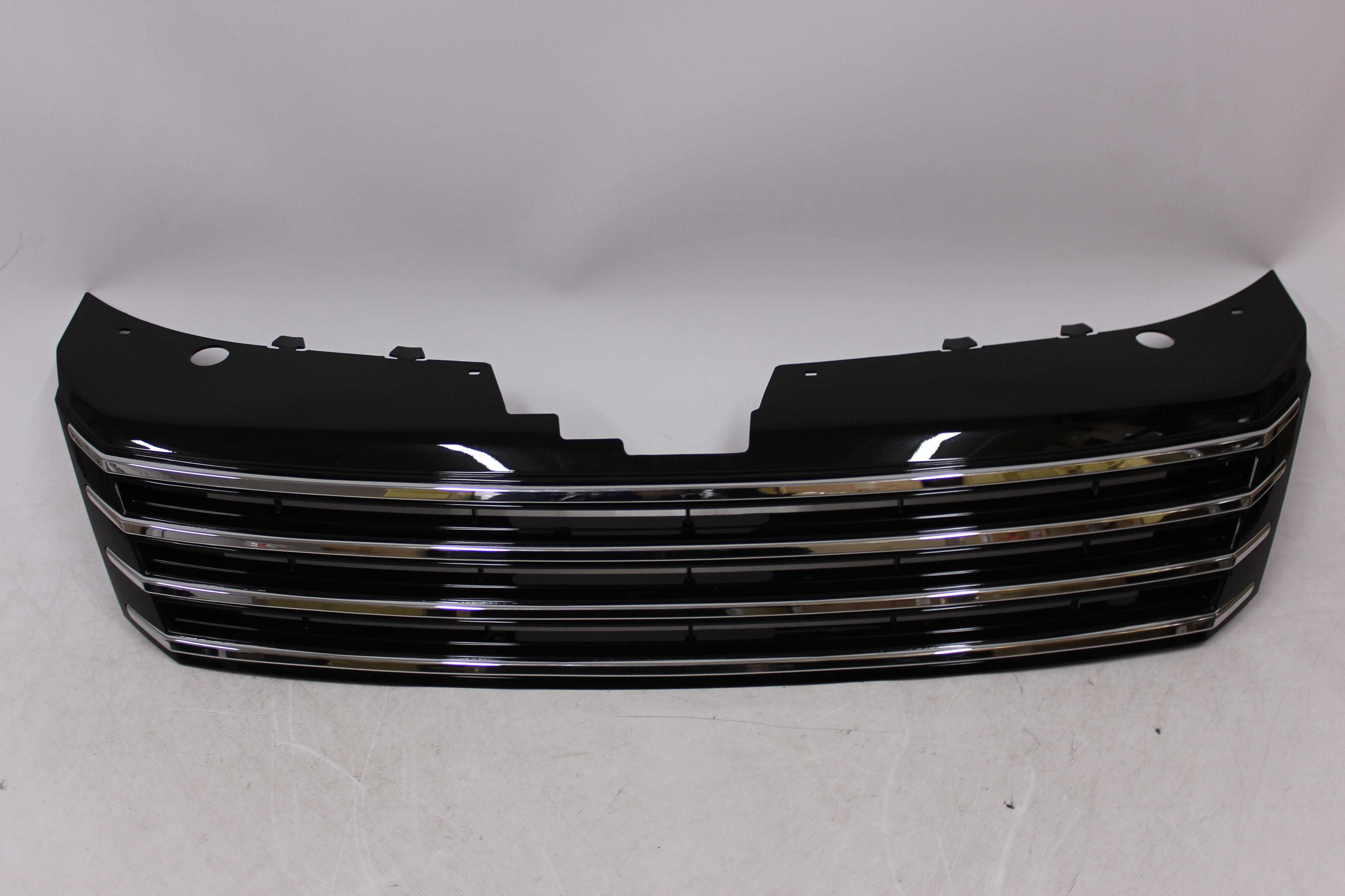 GRILL Atrapa chłodnicy PASSAT B7 10-14S PORT BLACK Bez znaczka NOWY