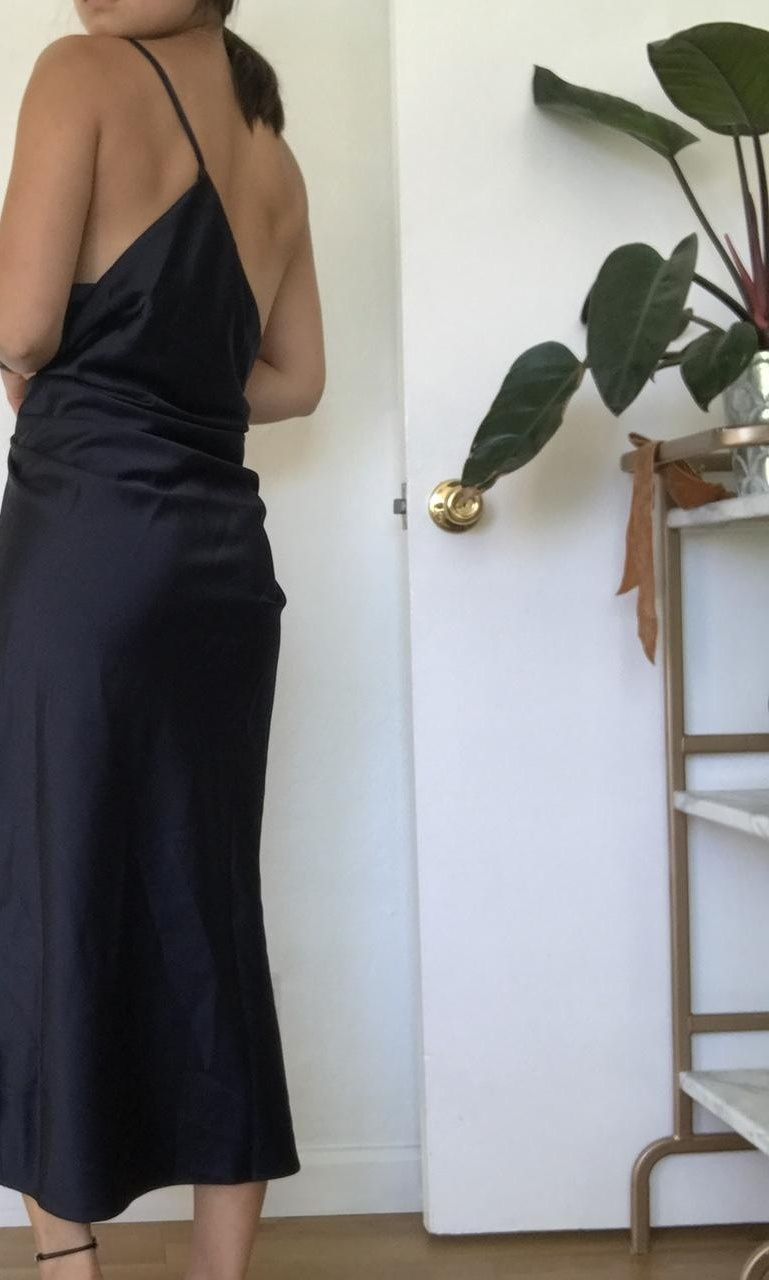 Asos Długa Granatowa Sukienka Satynowa Slip Asymetryczna Jedno Ramię M