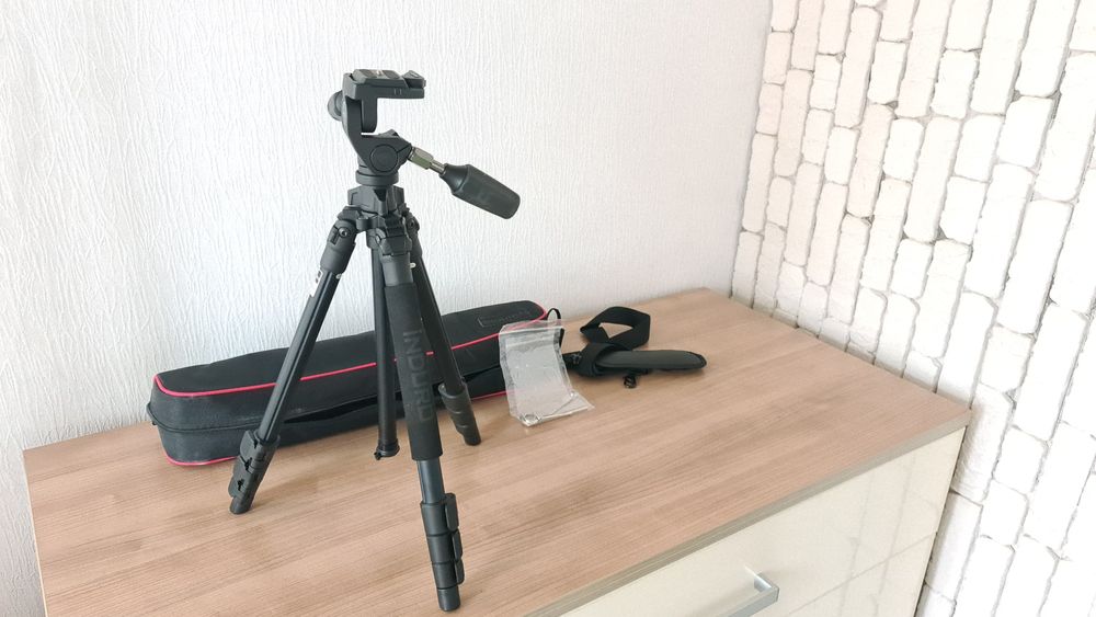 Штатив Induro Adverture AKP0 з 3D головою