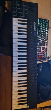 Alesis vI61 Novo