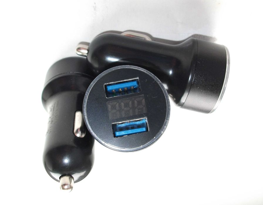 Ładowarka samochodowa 2xUSB 2.4A + 1.5A